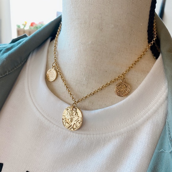 Disc-coin necklace - Picture 2 of 5